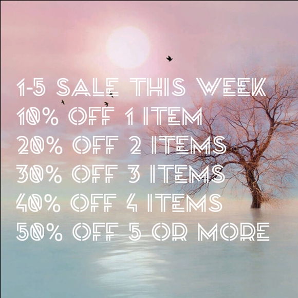 Collection of tops, tunics, and shells, M-XL - Picture 2 of 7